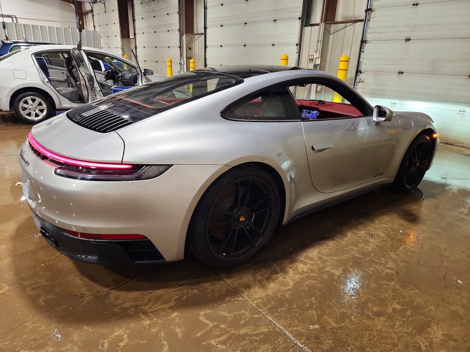 Photo 3 from auction – 2023 PORSCHE 911 with VIN WP0AB2A95PS221342
