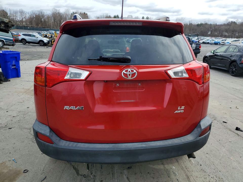 Photo 6 from auction – 2015 TOYOTA RAV4 with VIN JTMBFREV7FD158093