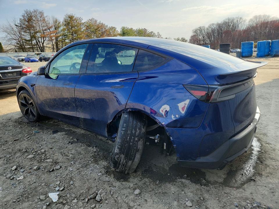 Снимка 2 от търг – 2026 TESLA MODEL Y с VIN 7SAYGDET4TA630781