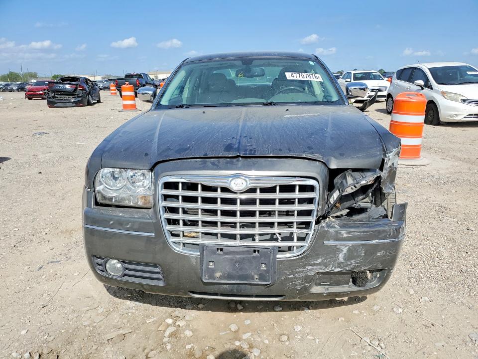 Photo 5 from auction – 2010 CHRYSLER 300 with VIN 2C3CA5CV4AH221388