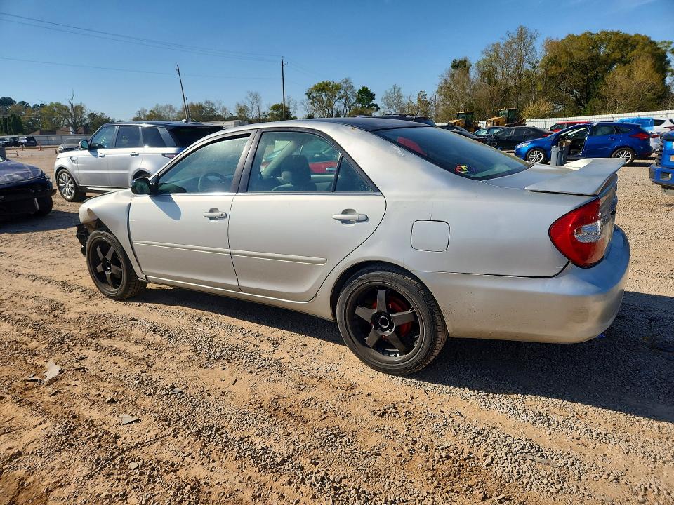 Photo 2 from auction – 2003 TOYOTA CAMRY with VIN 4T1BE32K53U751744