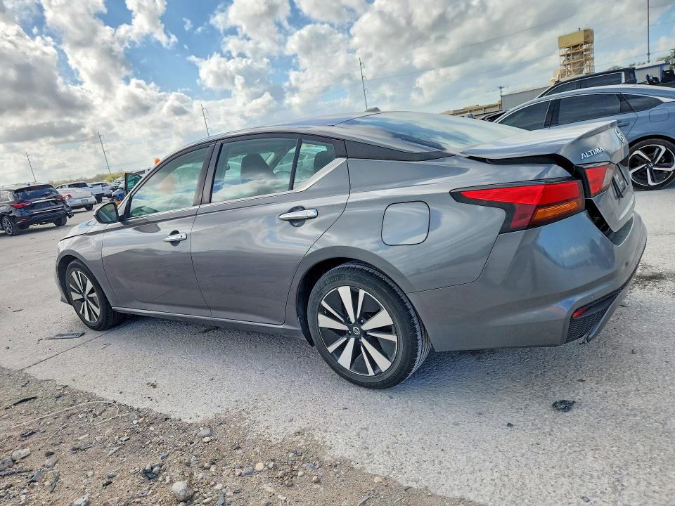 Photo 2 from auction – 2022 NISSAN ALTIMA with VIN 1N4BL4DV5NN316409