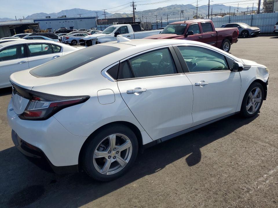 Photo 3 from auction – 2017 CHEVROLET VOLT with VIN 1G1RC6S56HU170399