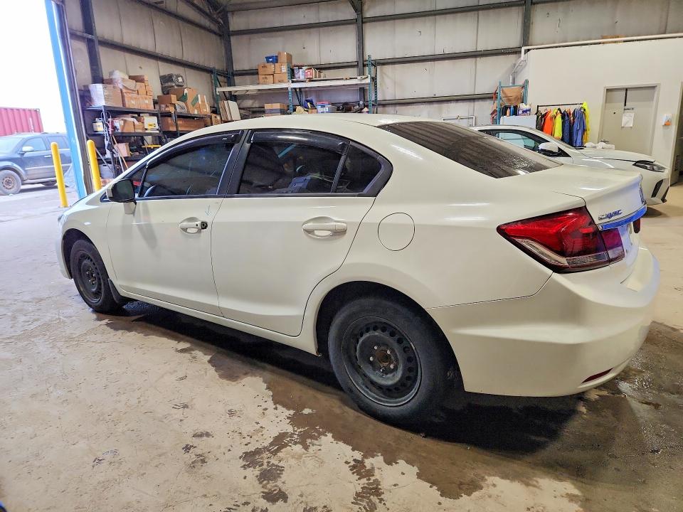 Photo 2 from auction – 2015 HONDA CIVIC with VIN 2HGFB2F52FH001675
