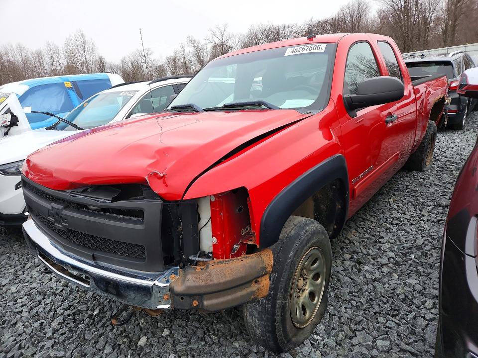 CHEVROLET SILVERADO 2010 with VIN 1GCSKSE35AZ260537 - Photo from auction