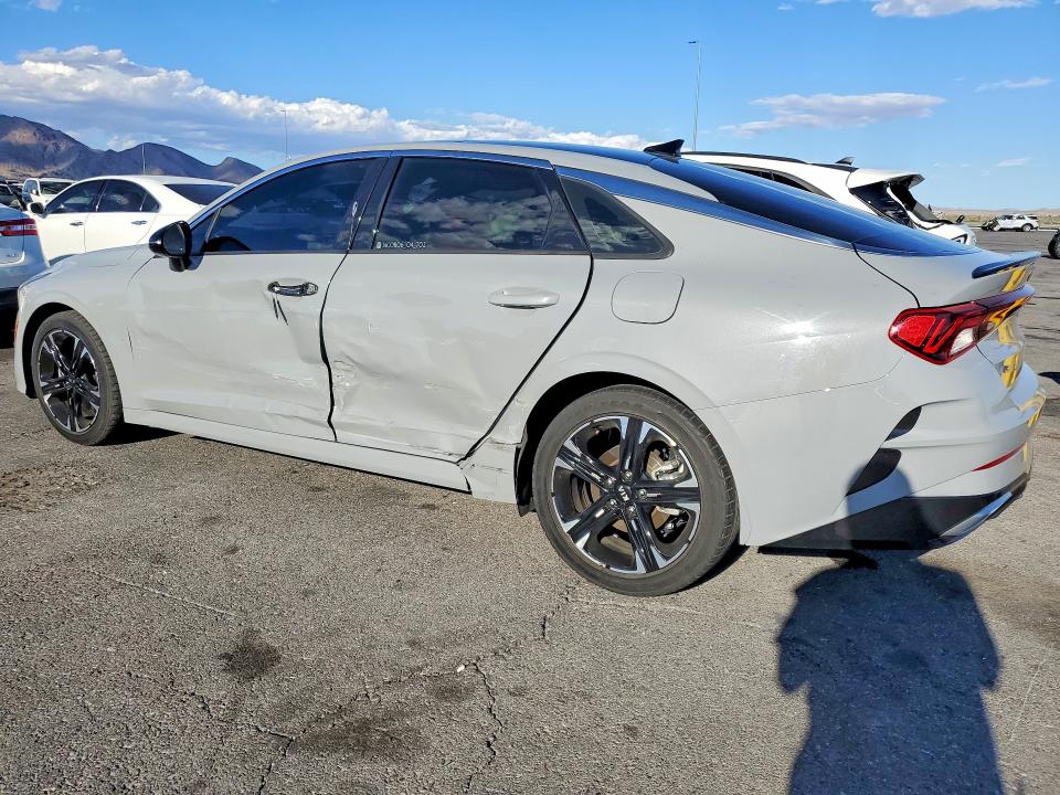 Photo 2 from auction – 2021 KIA K5 with VIN 5XXG64J28MG023342