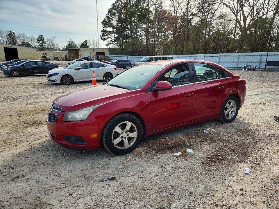 CHEVROLET CRUZE 2014 with VIN 1G1PC5SB0E7119188 - Photo from auction