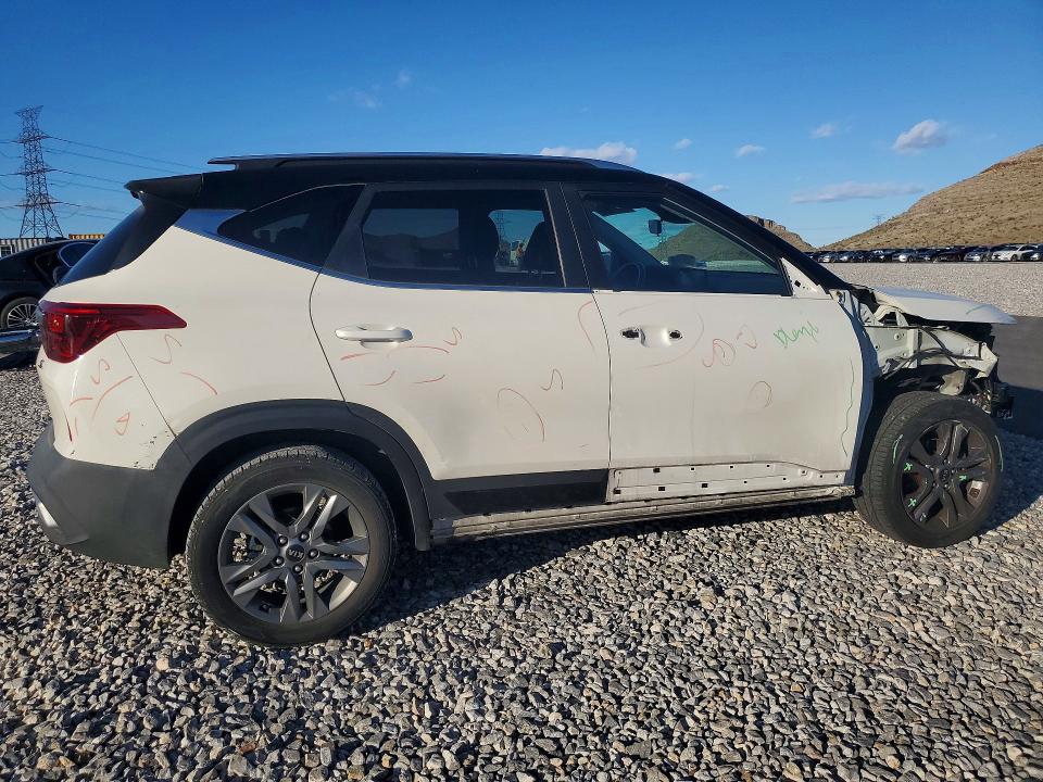 Foto 3 de la subasta – 2021 KIA SELTOS con VIN KNDEU2AA5M7118801