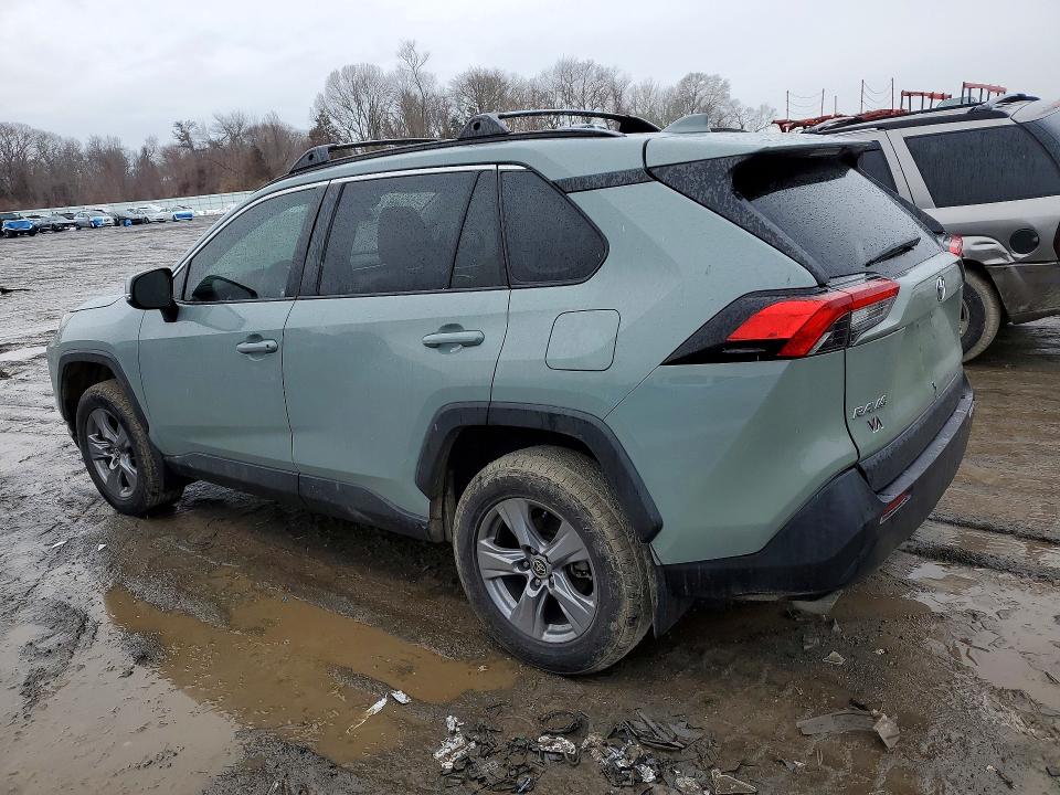 Photo 2 from auction – 2022 TOYOTA RAV4 with VIN 2T3W1RFVXNW185661