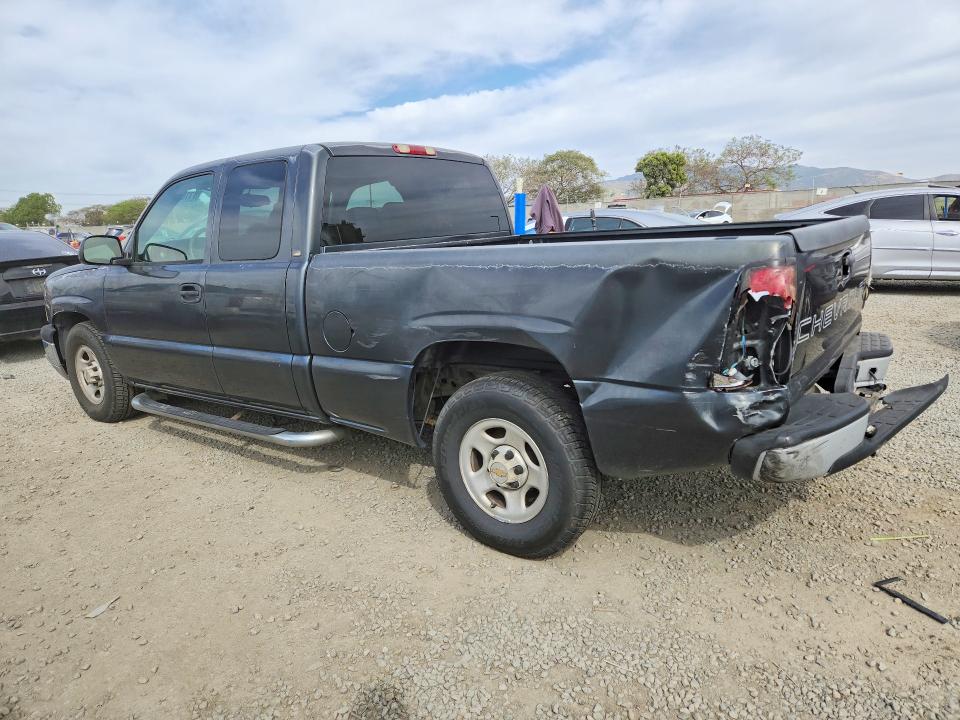 Photo 2 from auction – 2004 CHEVROLET SILVERADO with VIN 2GCEC19VX41178591
