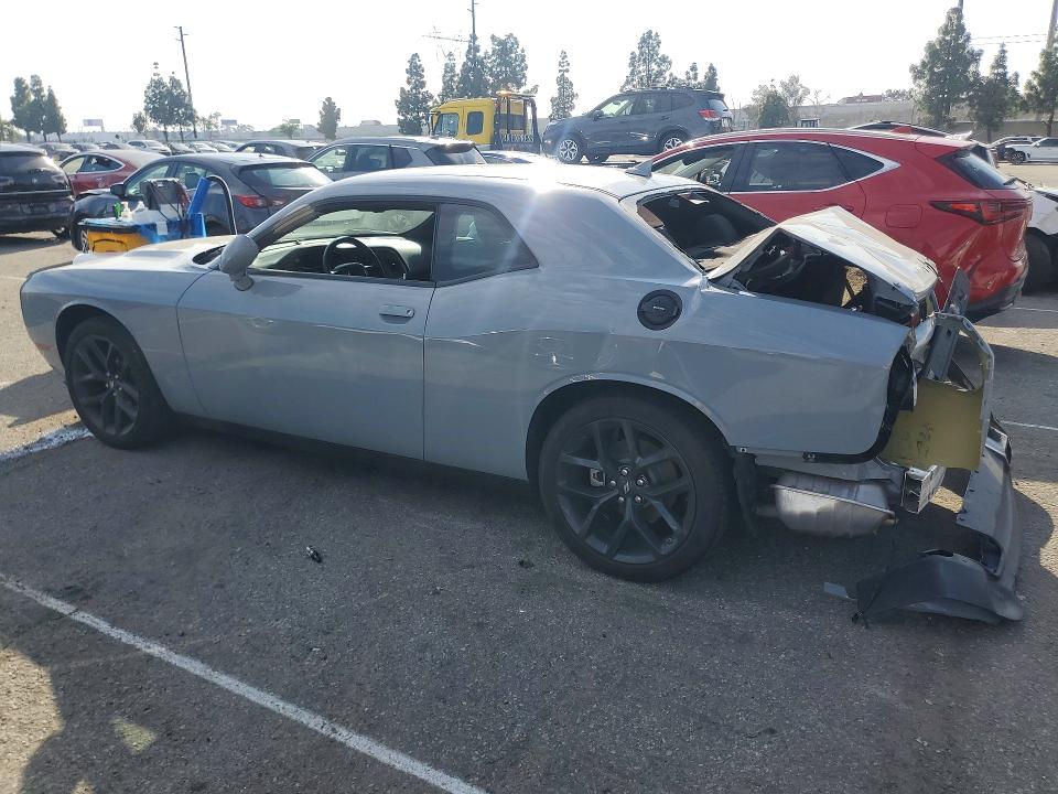 Photo 2 from auction – 2022 DODGE CHALLENGER with VIN 2C3CDZAG0NH144026