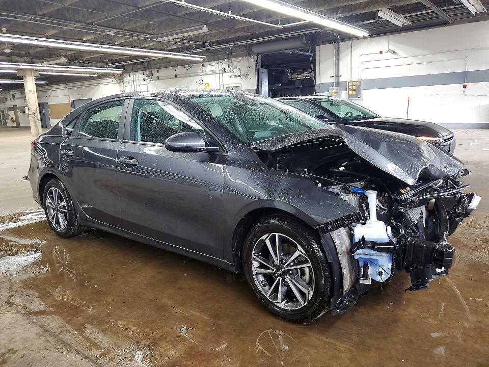 Photo 4 from auction – 2023 KIA FORTE with VIN 3KPF24AD2PE632206