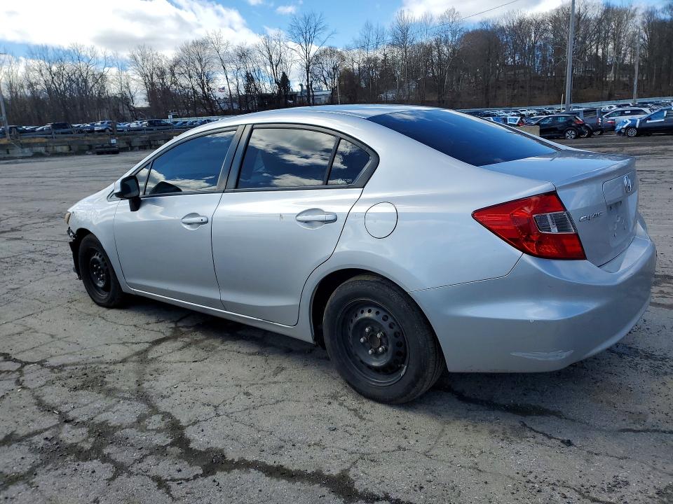 Photo 2 from auction – 2012 HONDA CIVIC with VIN 19XFB2F52CE315011