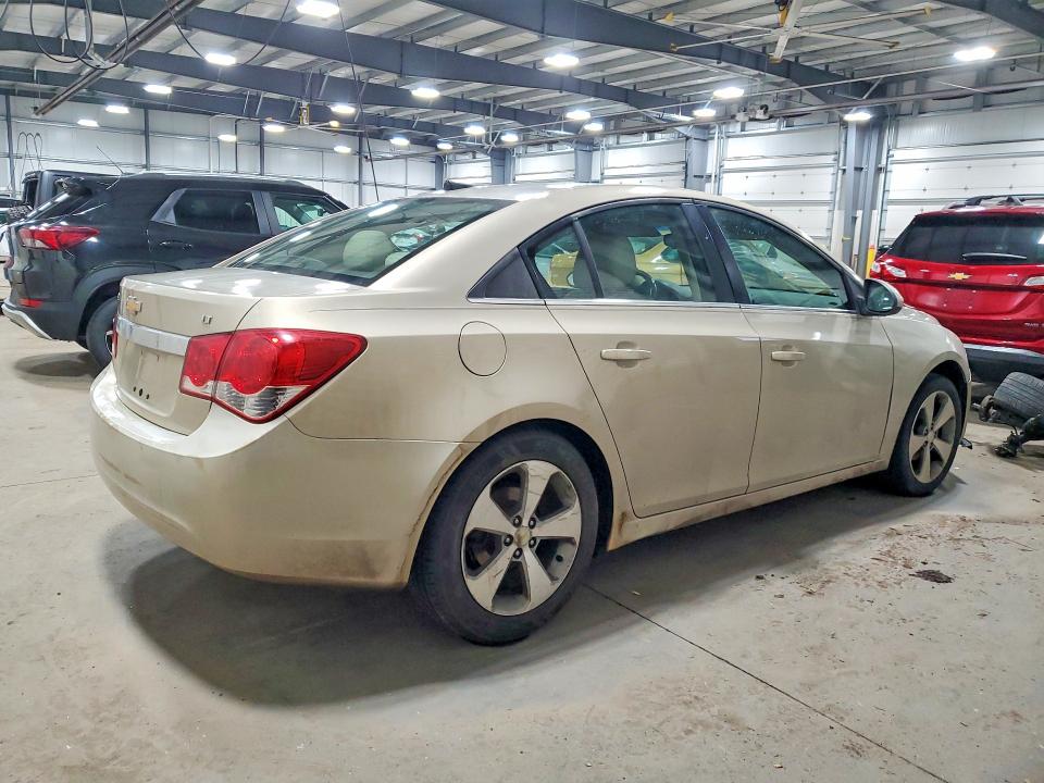 Photo 3 from auction – 2011 CHEVROLET CRUZE with VIN 1G1PG5S99B7179502