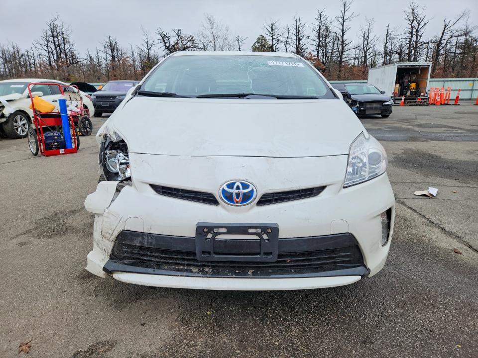 Photo 5 from auction – 2015 TOYOTA PRIUS with VIN JTDKN3DU2F0419694