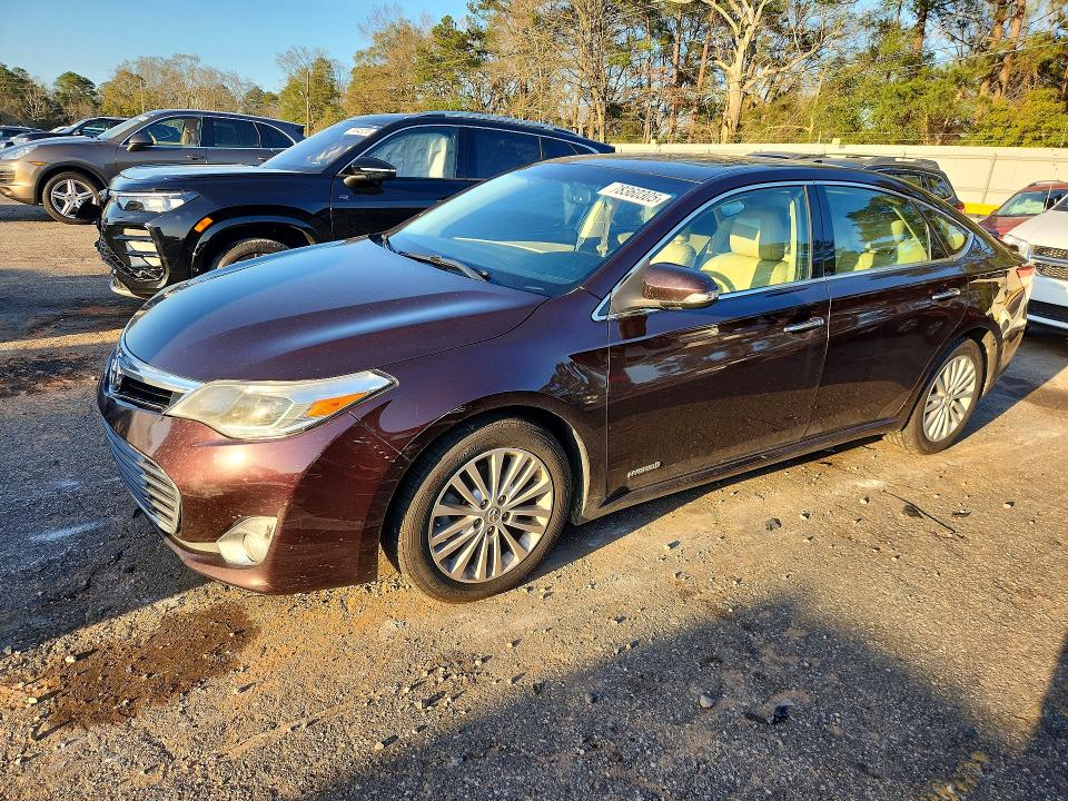 TOYOTA AVALON 2014 with VIN 4T1BD1EB8EU029738 - Photo from auction