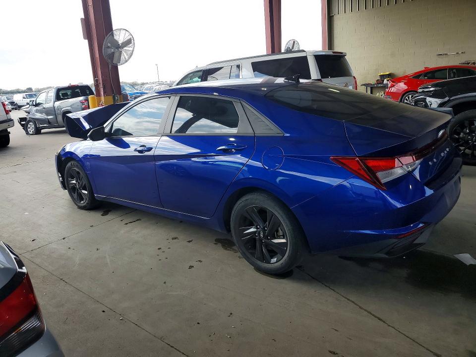 Photo 2 from auction – 2023 HYUNDAI ELANTRA with VIN 5NPLM4AG4PH110809