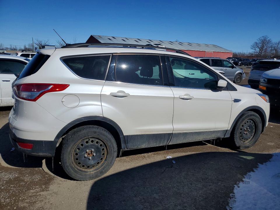 Photo 3 from auction – 2014 FORD ESCAPE with VIN 1FMCU9G98EUE02922