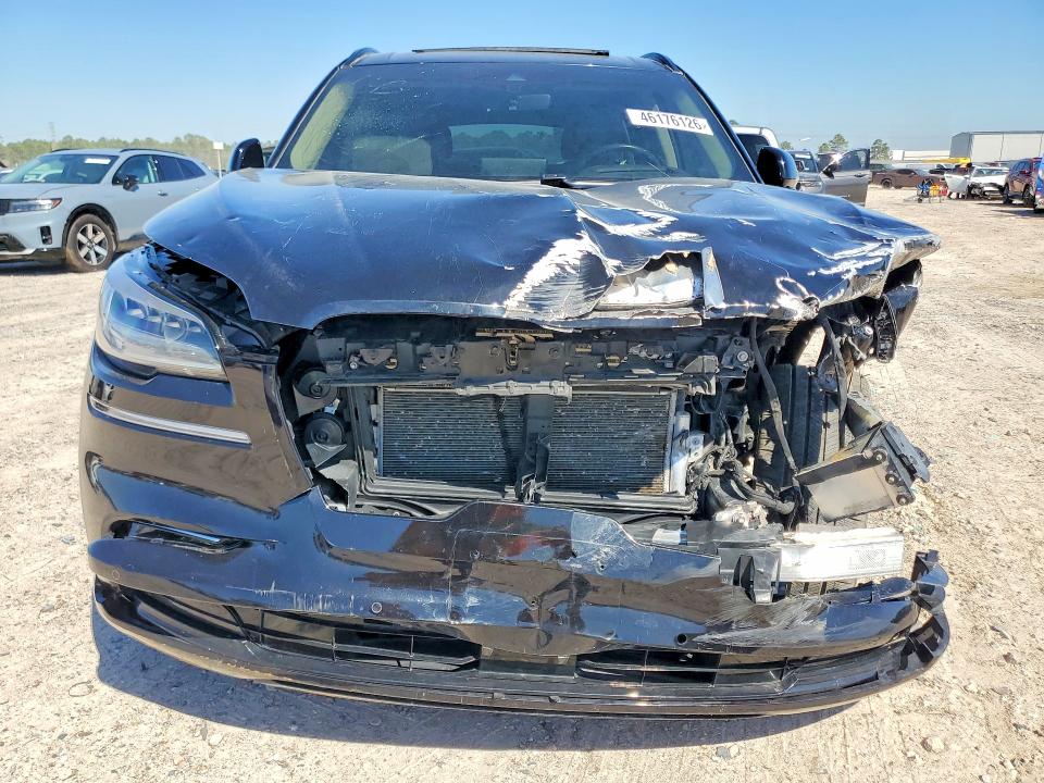 Photo 5 from auction – 2023 LINCOLN AVIATOR with VIN 5LM5J7XC3PGL02050