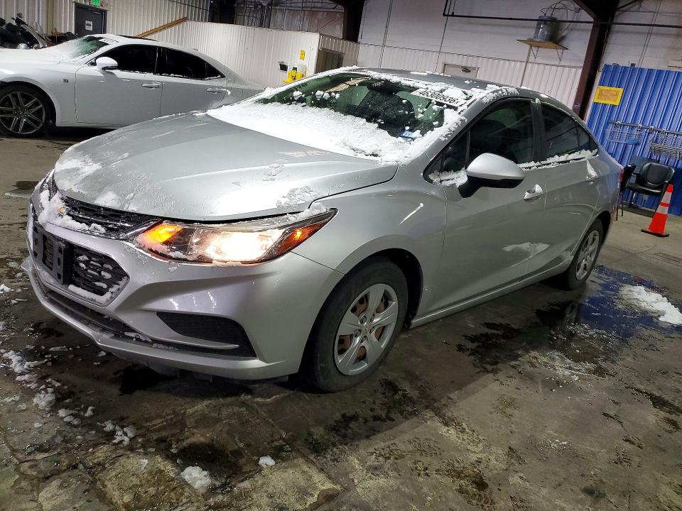 CHEVROLET CRUZE 2018 with VIN 1G1BC5SM3J7216004 - Photo from auction