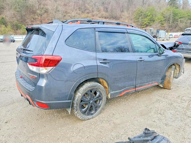 Photo 3 from auction – 2022 SUBARU FORESTER with VIN JF2SKAJC3NH438751