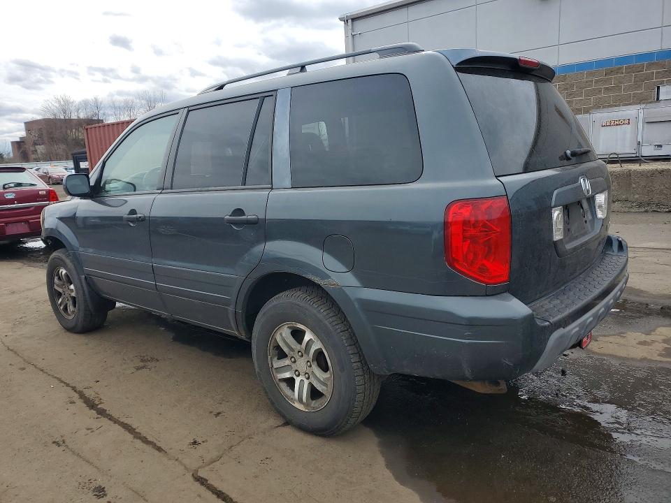Photo 2 from auction – 2004 HONDA PILOT with VIN 2HKYF18594H584902