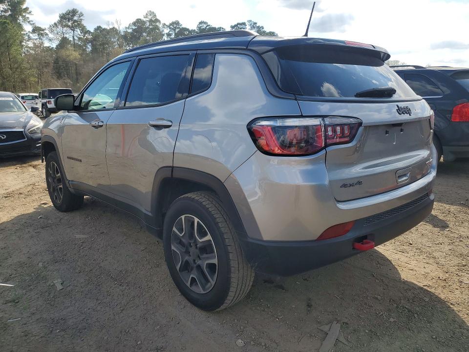 Photo 2 from auction – 2020 JEEP COMPASS with VIN 3C4NJDDB8LT195570