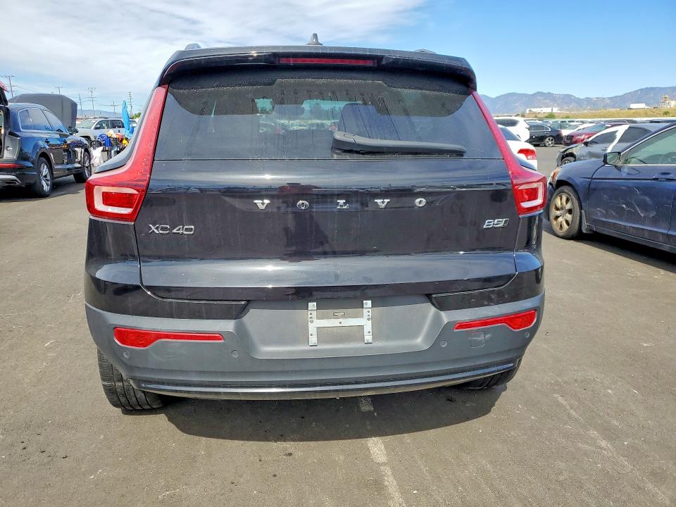 Photo 6 from auction – 2024 VOLVO XC40 with VIN YV4L12UL4R2361076