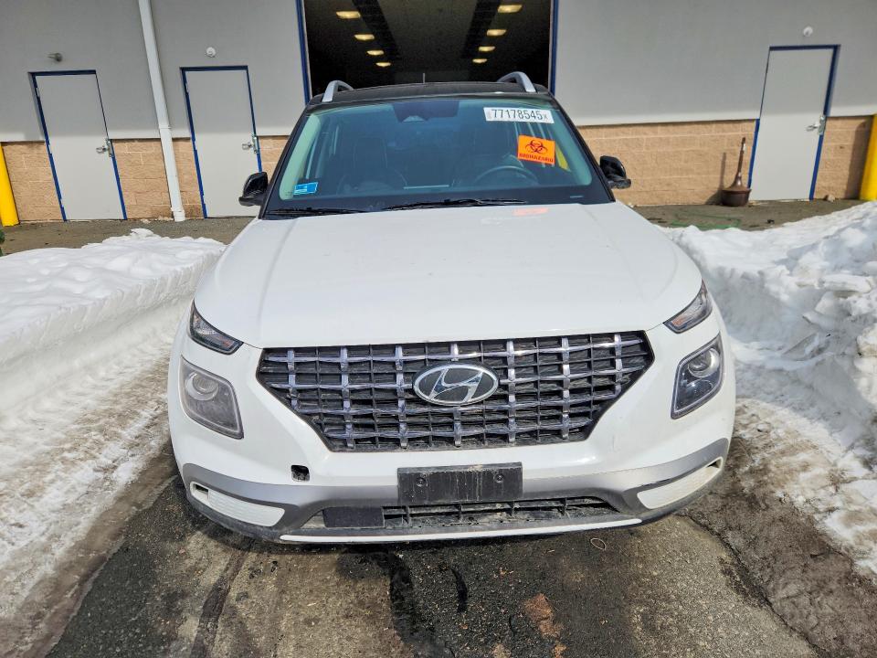 Photo 5 from auction – 2024 HYUNDAI VENUE with VIN KMHRC8A39RU296885