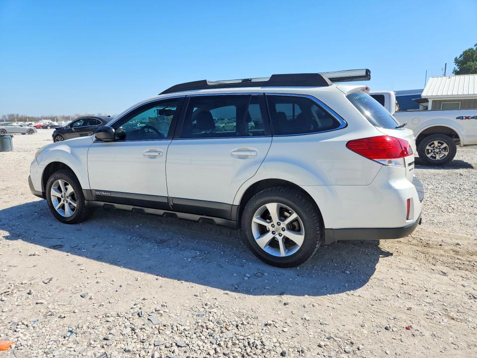 Photo 2 from auction – 2014 SUBARU OUTBACK with VIN 4S4BRCAC0E3228252