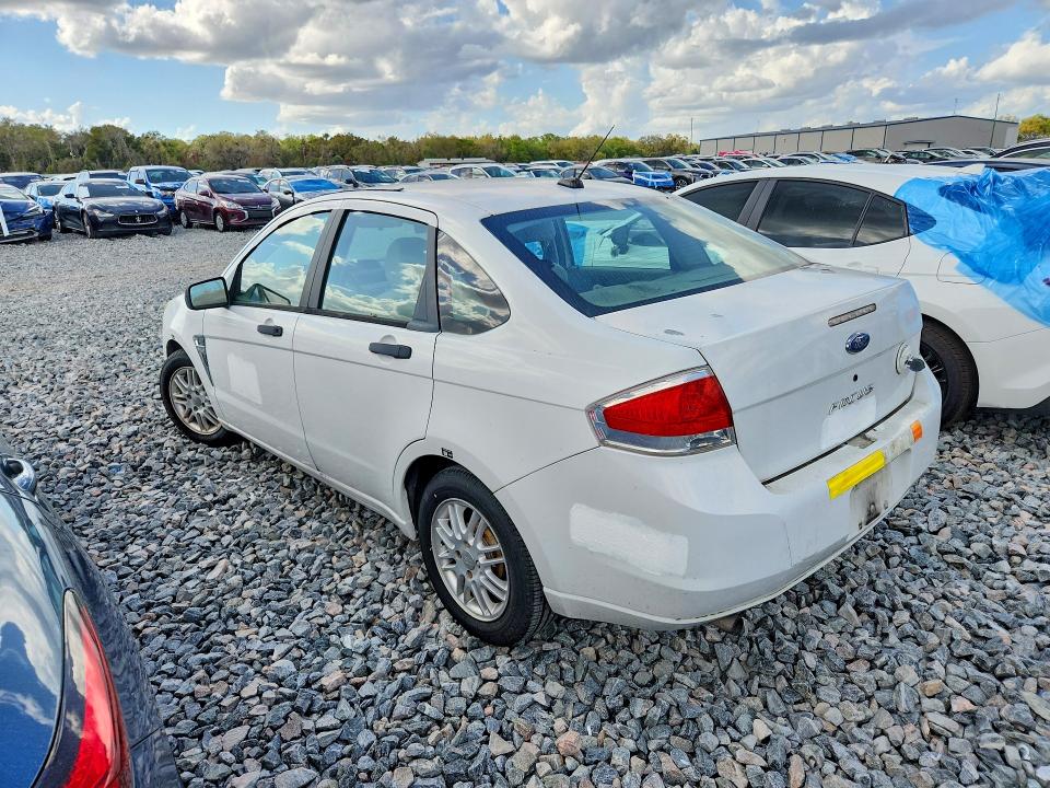 Photo 2 from auction – 2008 FORD FOCUS with VIN 1FAHP35N38W182635