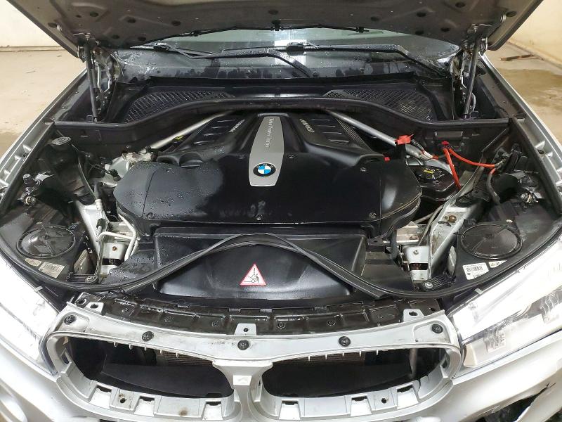Фото 12 с аукциона – 2014 BMW X5 с VIN 5UXKR6C54E0J73728