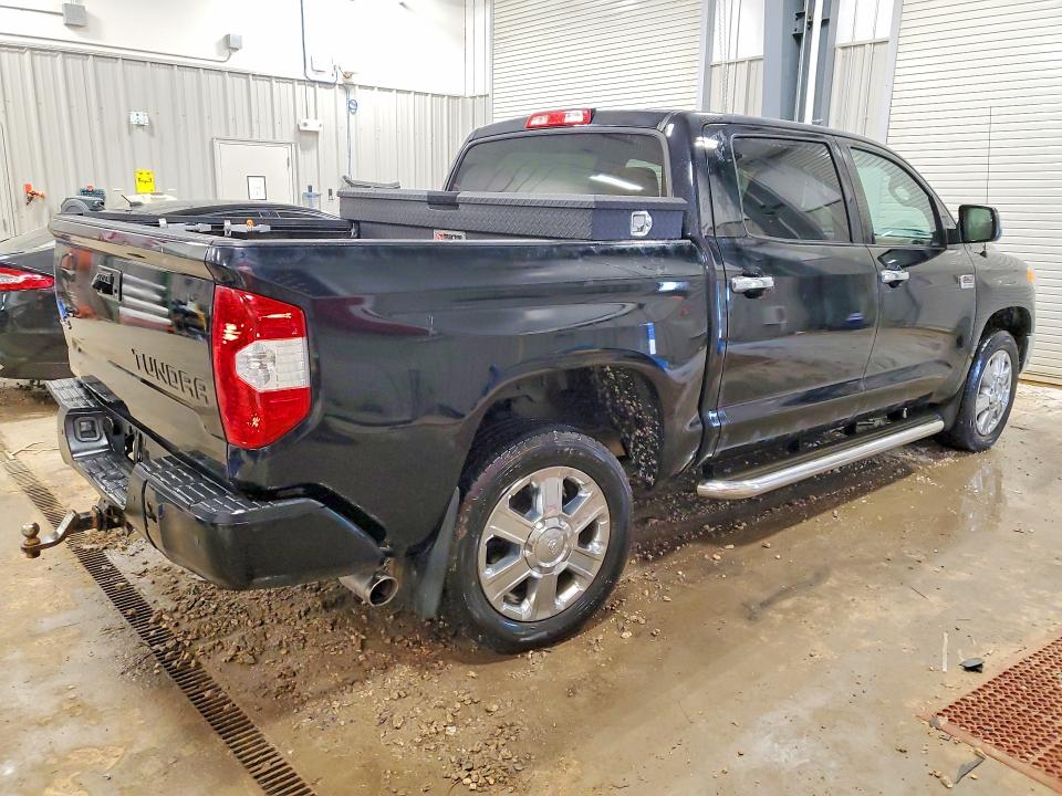 Photo 3 from auction – 2014 TOYOTA TUNDRA with VIN 5TFAW5F19EX342576