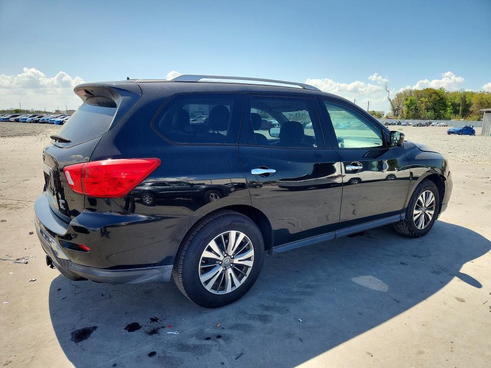 Photo 3 from auction – 2017 NISSAN PATHFINDER with VIN 5N1DR2MM6HC696904