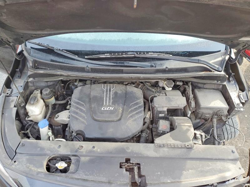 Photo 12 from auction – 2015 KIA SEDONA with VIN KNDMB5C15F6061699