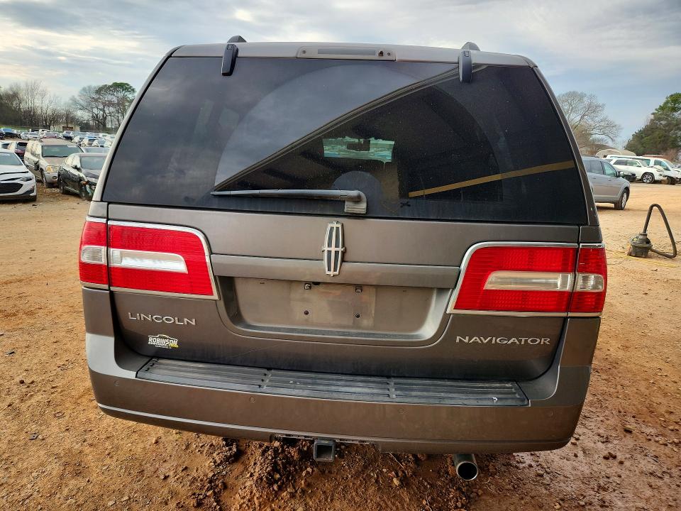Снимка 6 от търг – 2012 LINCOLN NAVIGATOR с VIN 5LMJJ3H56CEL05098