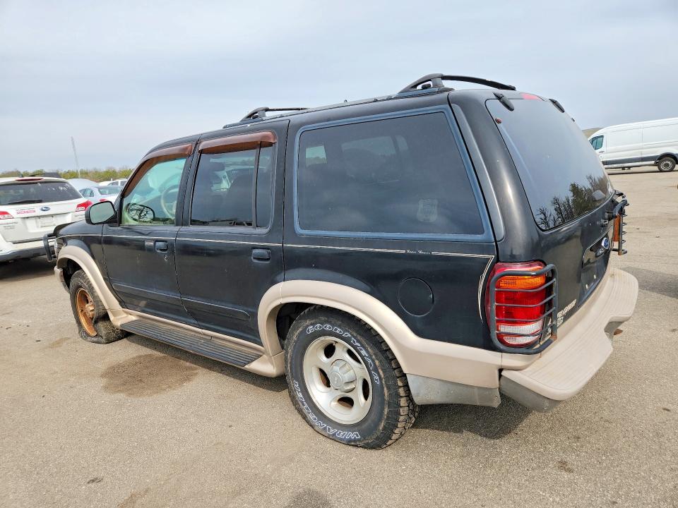 Photo 2 from auction – 2000 FORD EXPLORER with VIN 1FMDU74E1YZB25113