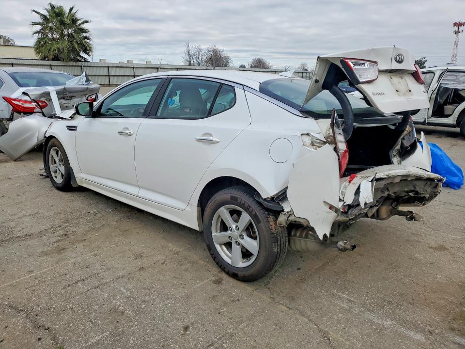 Photo 2 from auction – 2015 KIA OPTIMA with VIN KNAGM4A79F5527016