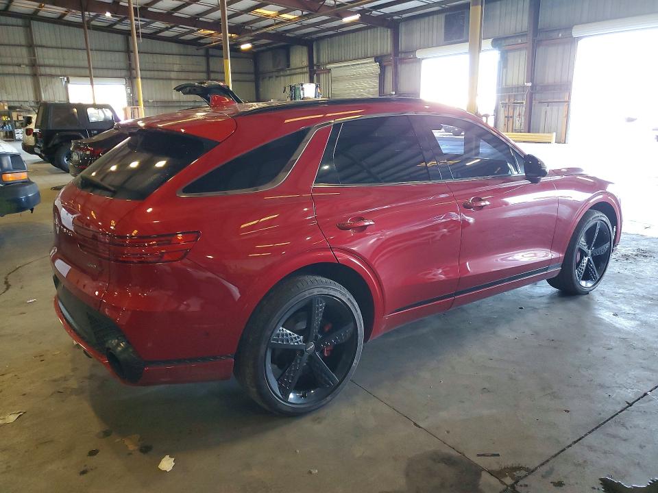 Photo 3 from auction – 2022 GENESIS GV70 with VIN KMUMCDTC7NU036254