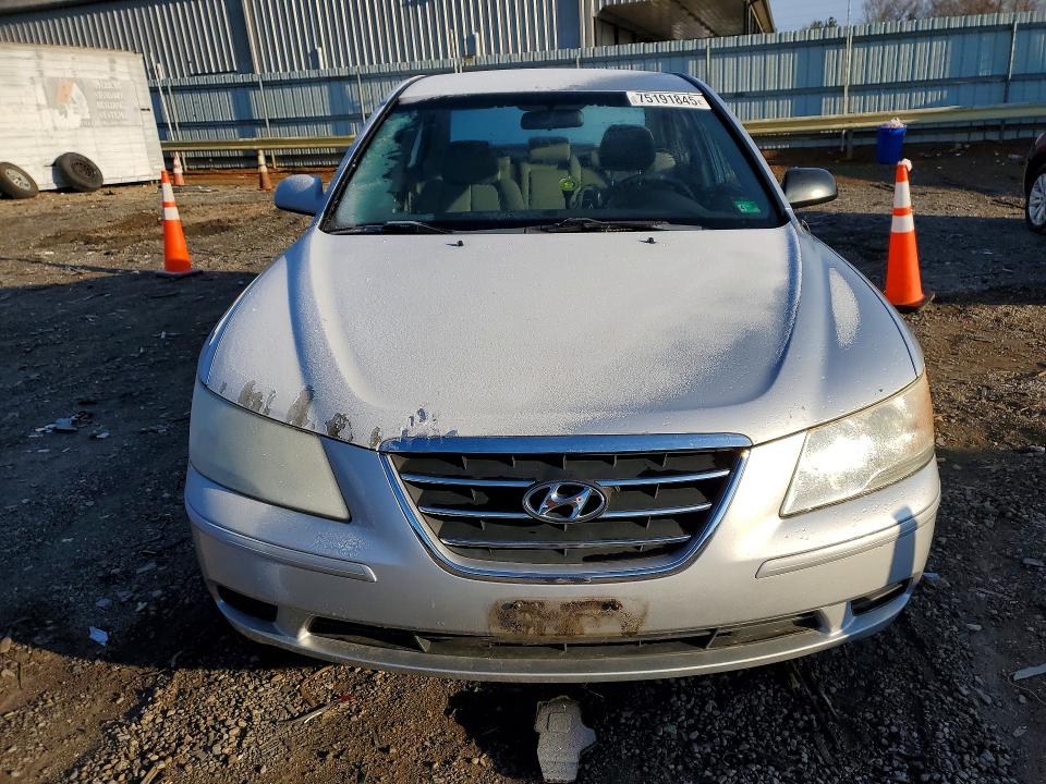 Photo 5 from auction – 2009 HYUNDAI SONATA with VIN 5NPET46C69H495293