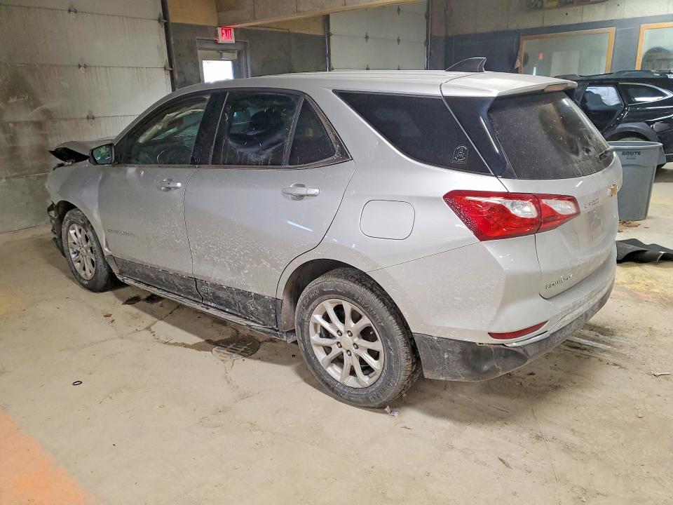 Photo 2 from auction – 2020 CHEVROLET EQUINOX with VIN 3GNAXKEV3LS590442