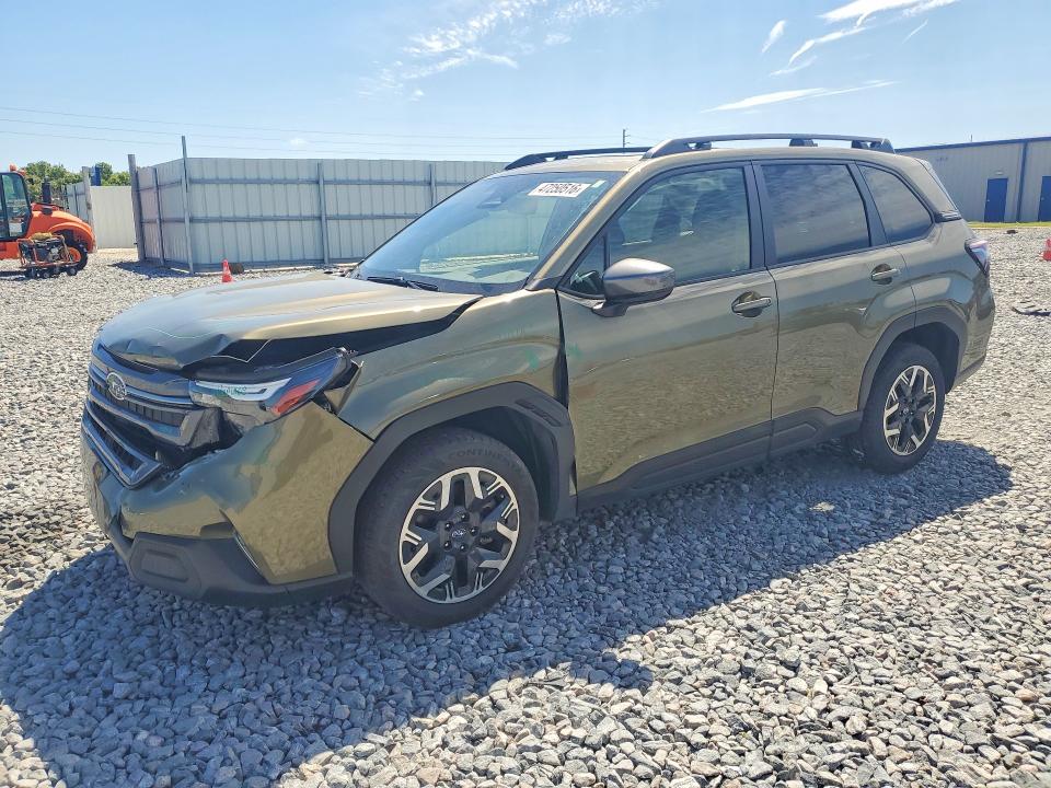 SUBARU FORESTER 2025 with VIN JF2SLDDC2SH420330 - Photo from auction
