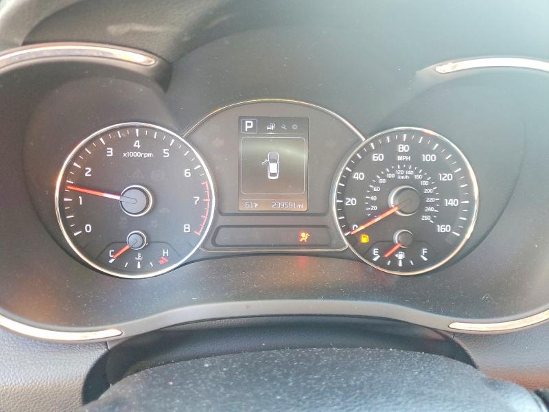 Photo 9 from auction – 2018 KIA FORTE with VIN 3KPFK4A71JE266787