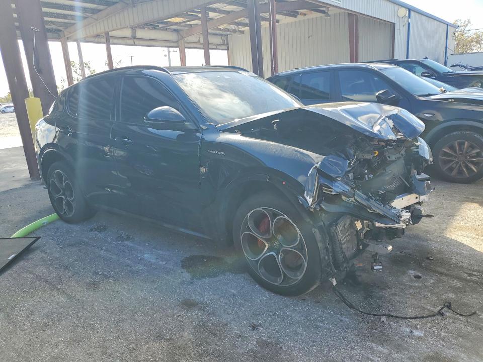 Photo 4 from auction – 2024 ALFA ROMEO STELVIO with VIN ZASPAKBN5R7D74163