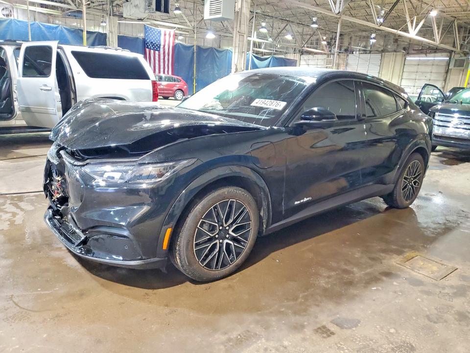 FORD MUSTANG MACH-E 2025 with VIN 3FMTK3SU8SMA43358 - Photo from auction