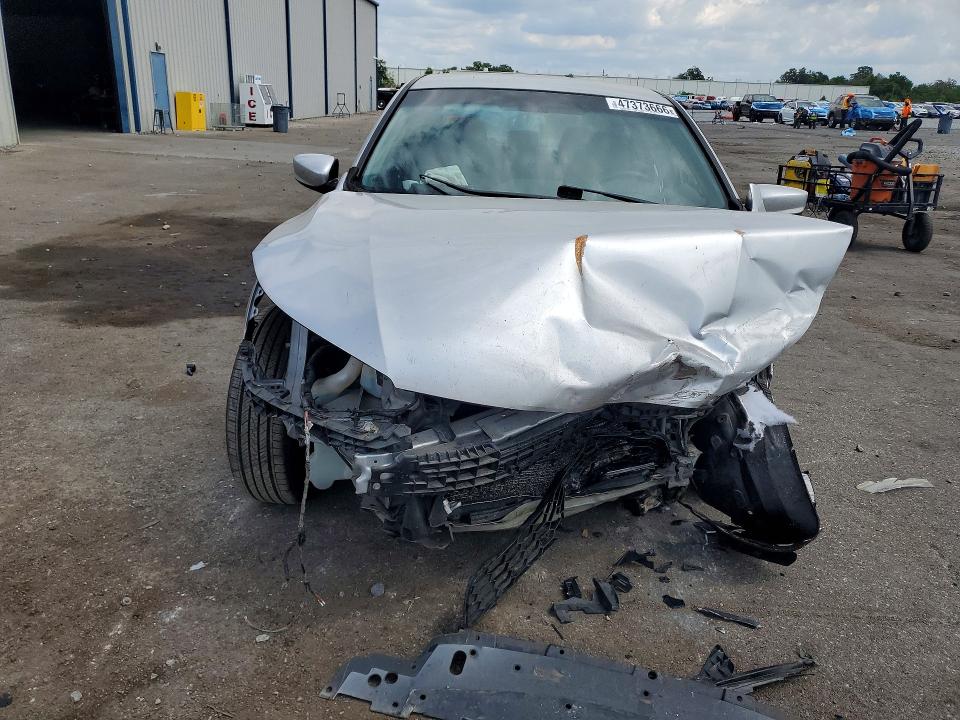 Photo 5 from auction – 2014 HONDA ACCORD with VIN 1HGCR2F35EA017315