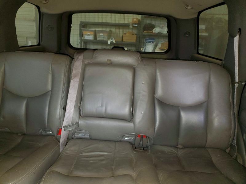 Photo 10 from auction – 2004 GMC YUKON with VIN 1GKEK63U04J148252