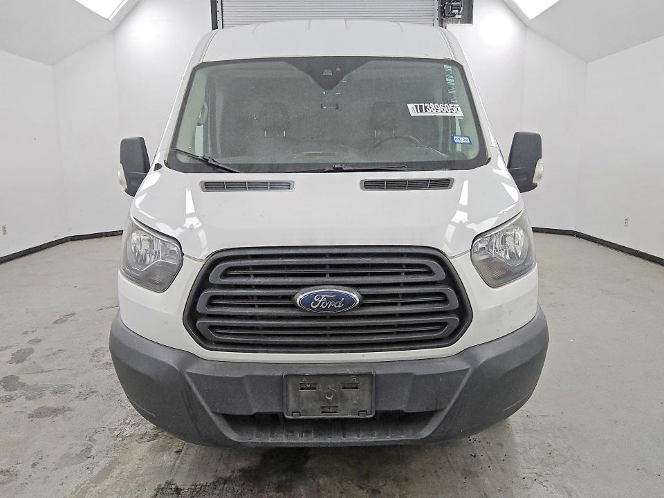 Photo 5 from auction – 2018 FORD TRANSIT with VIN 1FTYR1CM8JKA69778