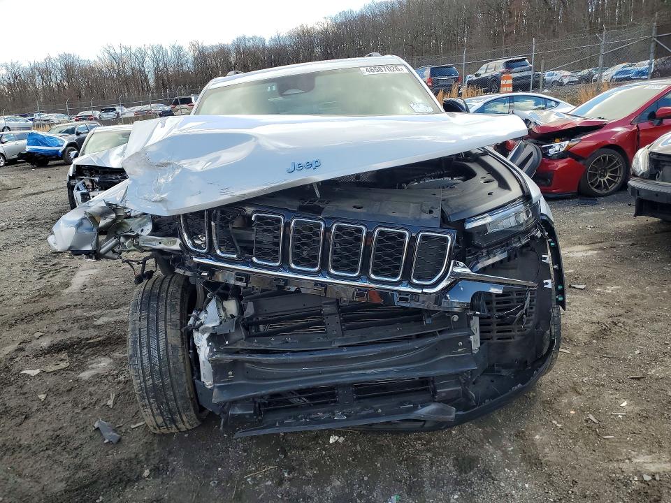Photo 5 from auction – 2023 JEEP GRAND CHEROKEE with VIN 1C4RJYB60PC626080