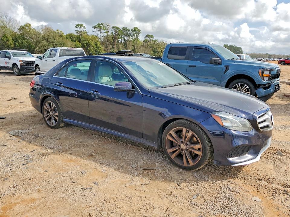Photo 4 from auction – 2015 MERCEDES BENZ E with VIN WDDHF5KB0FB128688